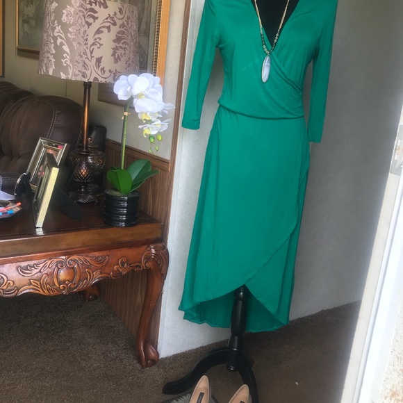 H&M Dress - Picture 2 of 6